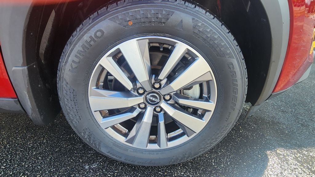 2022 Nissan Pathfinder SL