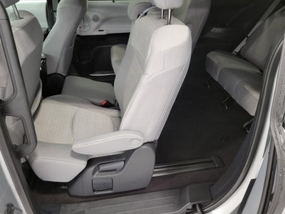 2025 Toyota Sienna LE 8 Passenger
