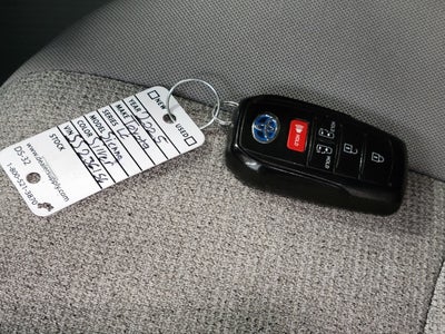 2025 Toyota Sienna LE 8 Passenger