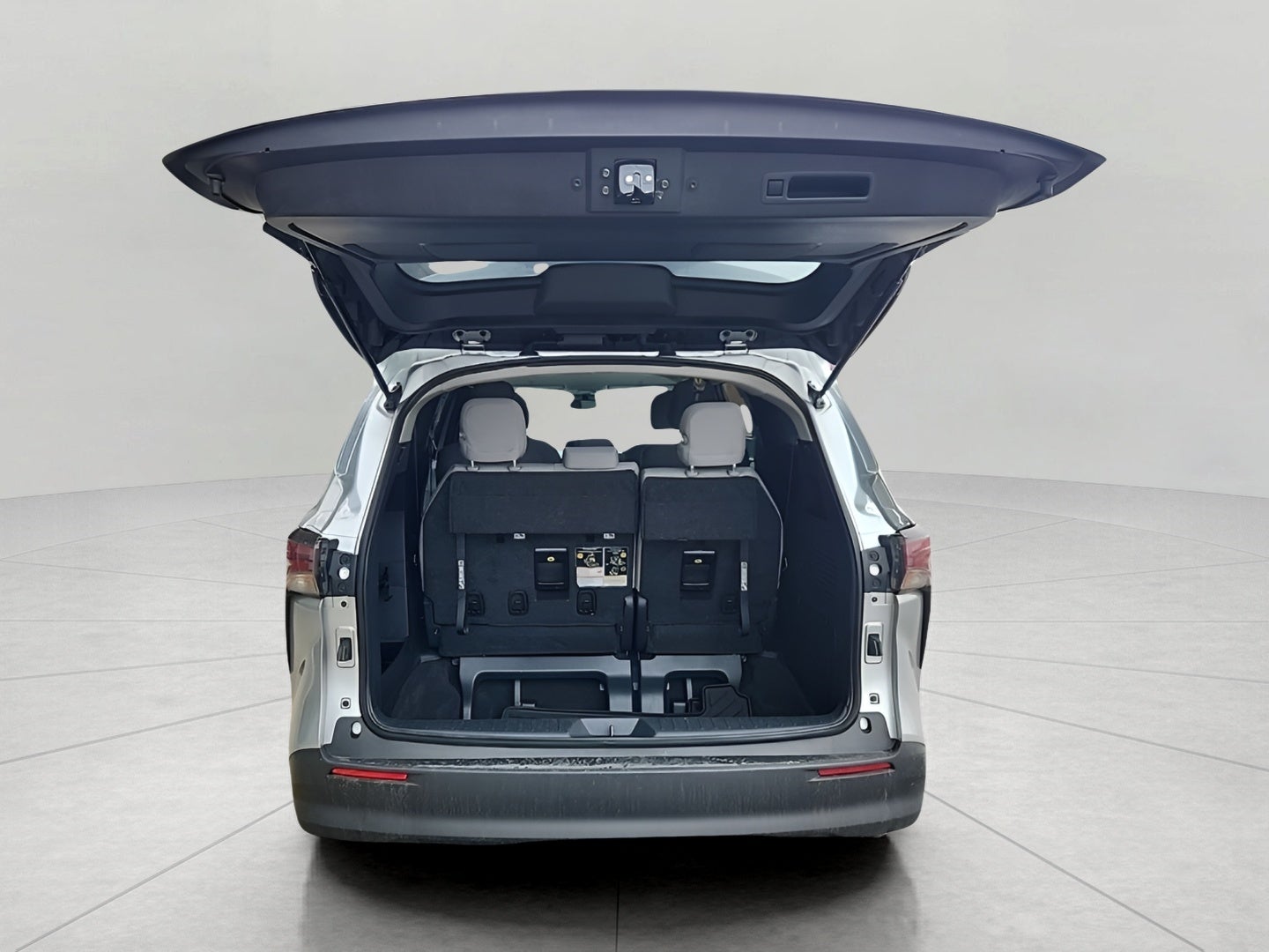 2025 Toyota Sienna LE 8 Passenger