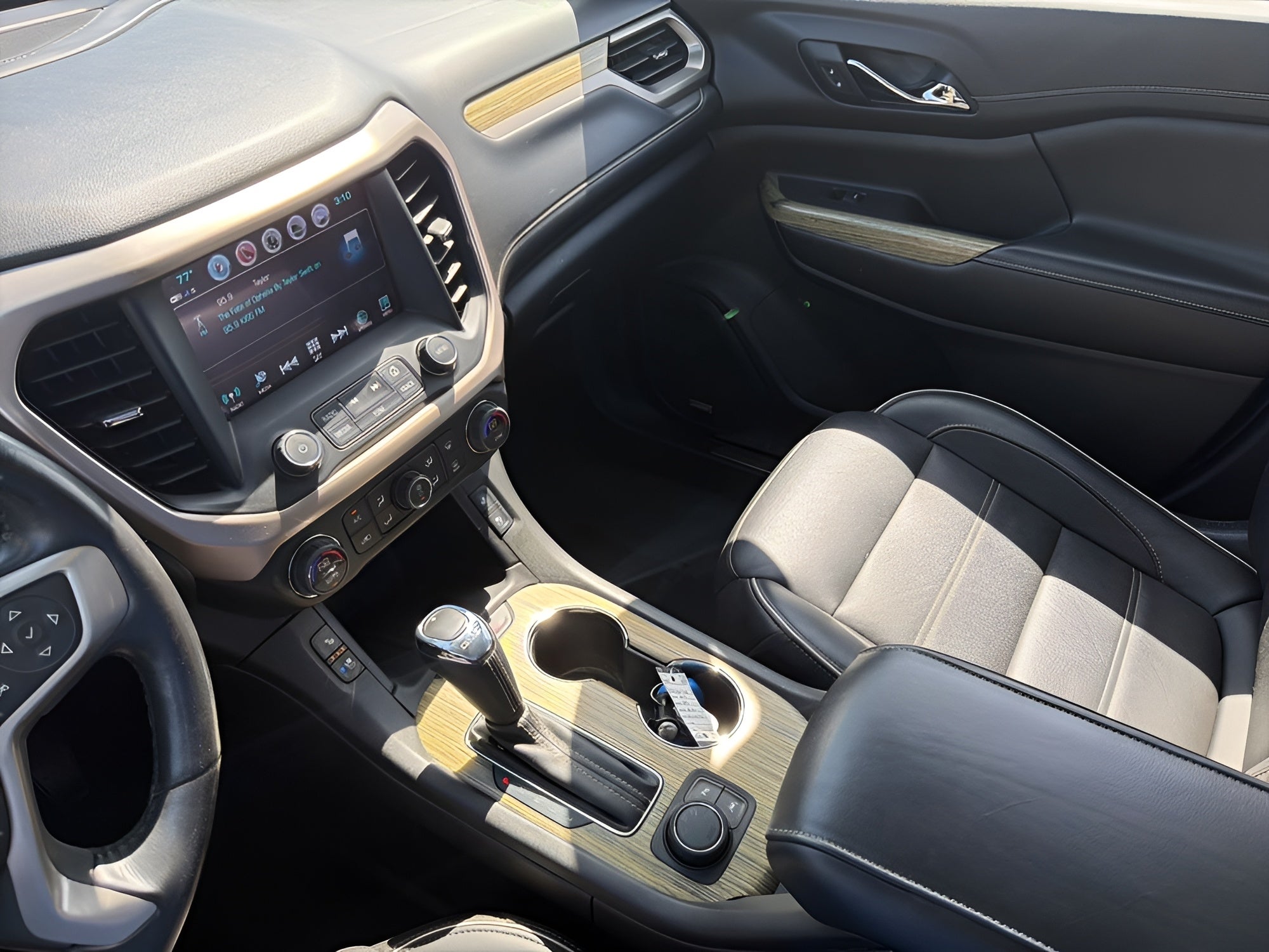 2019 GMC Acadia AWD 4dr Denali