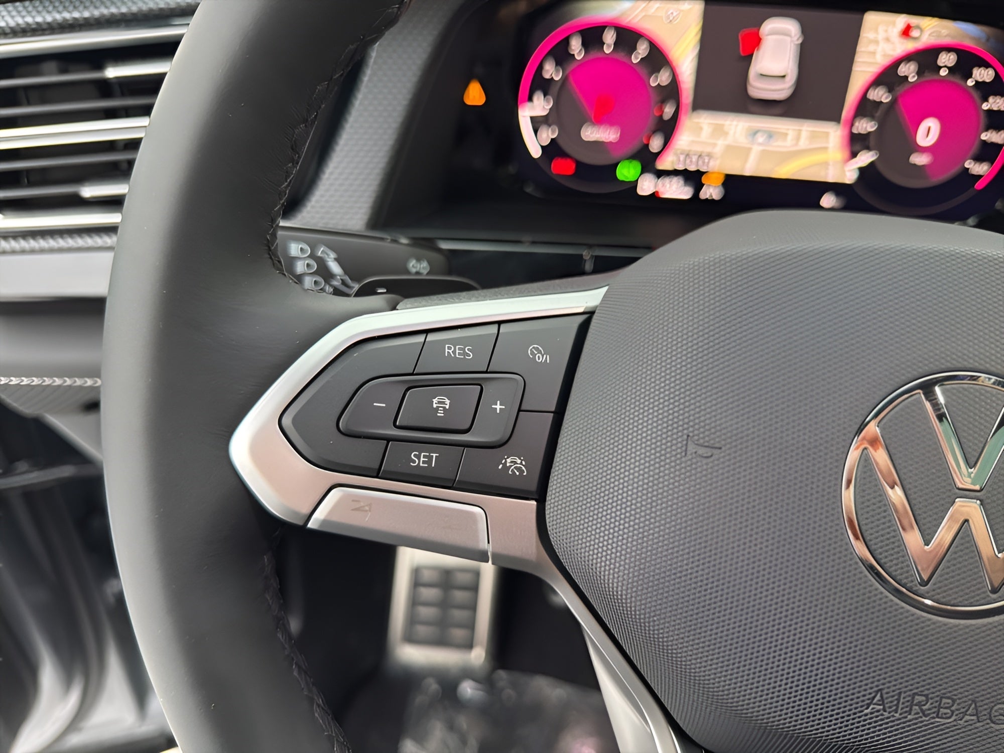 2026 Volkswagen Atlas Cross Sport 2.0T SEL R-Line Black 4MOTION