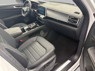 2026 Volkswagen Atlas Cross Sport 2.0T SEL R-Line Black 4MOTION