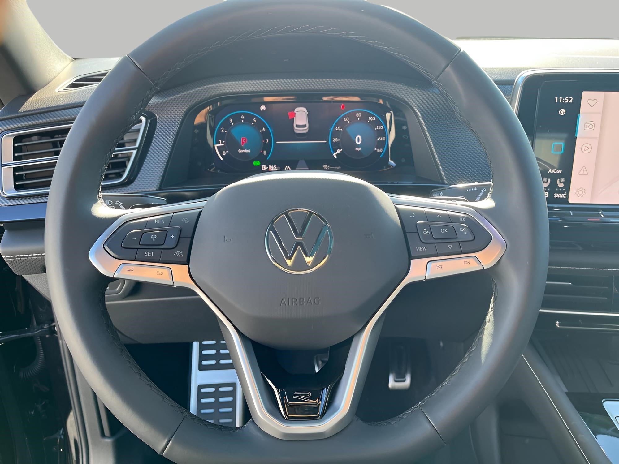 2026 Volkswagen Atlas Cross Sport 2.0T SEL Premium R-Line 4MOTION