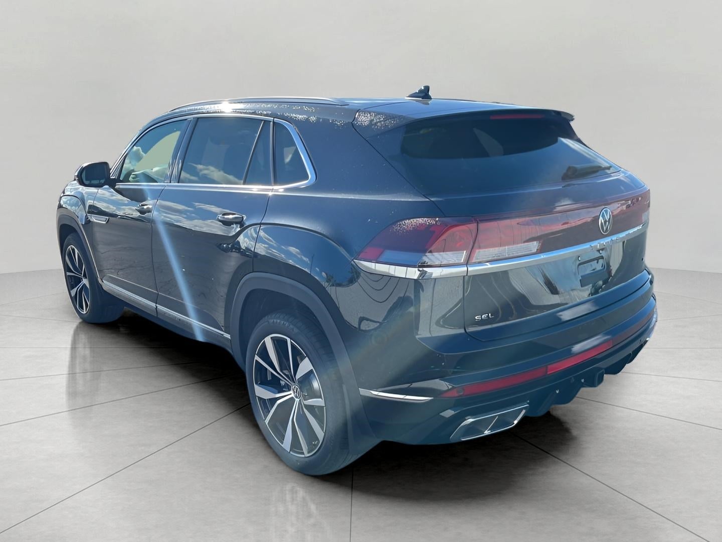 2026 Volkswagen Atlas Cross Sport 2.0T SEL Premium R-Line 4MOTION