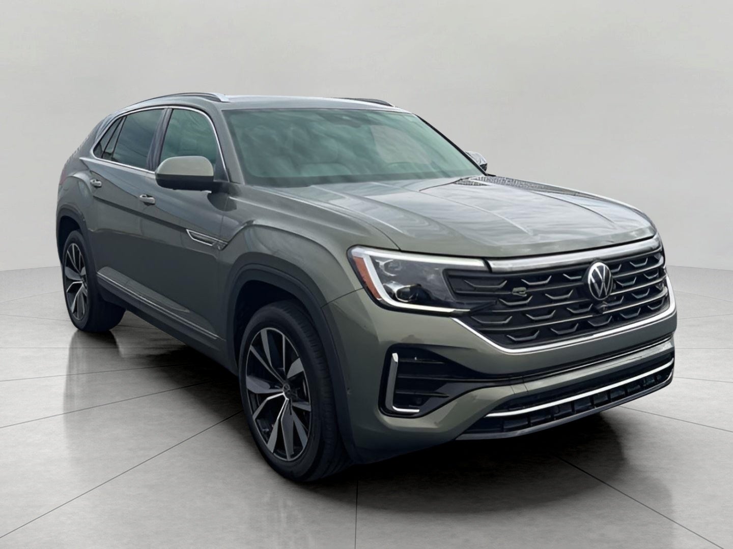 2025 Volkswagen Atlas Cross Sport 2.0T SEL Premium R-Line 4MOTION