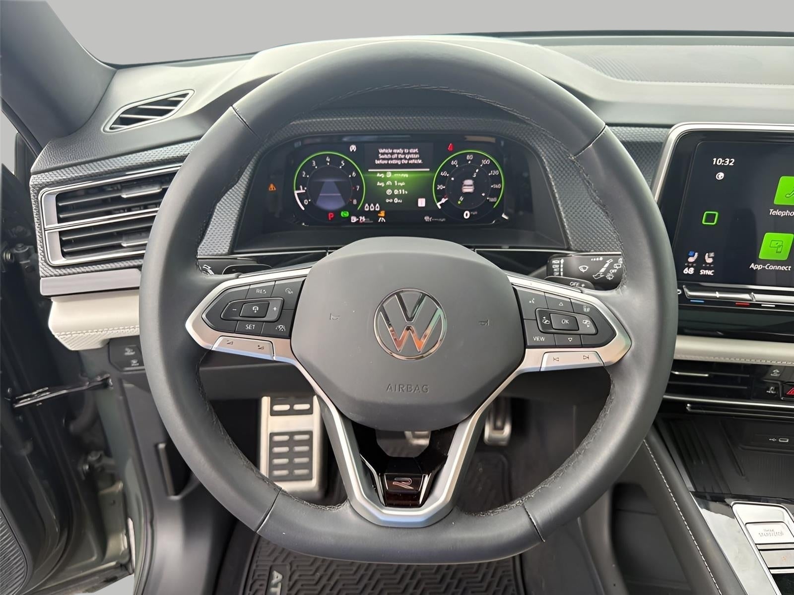 2025 Volkswagen Atlas Cross Sport 2.0T SEL Premium R-Line 4MOTION