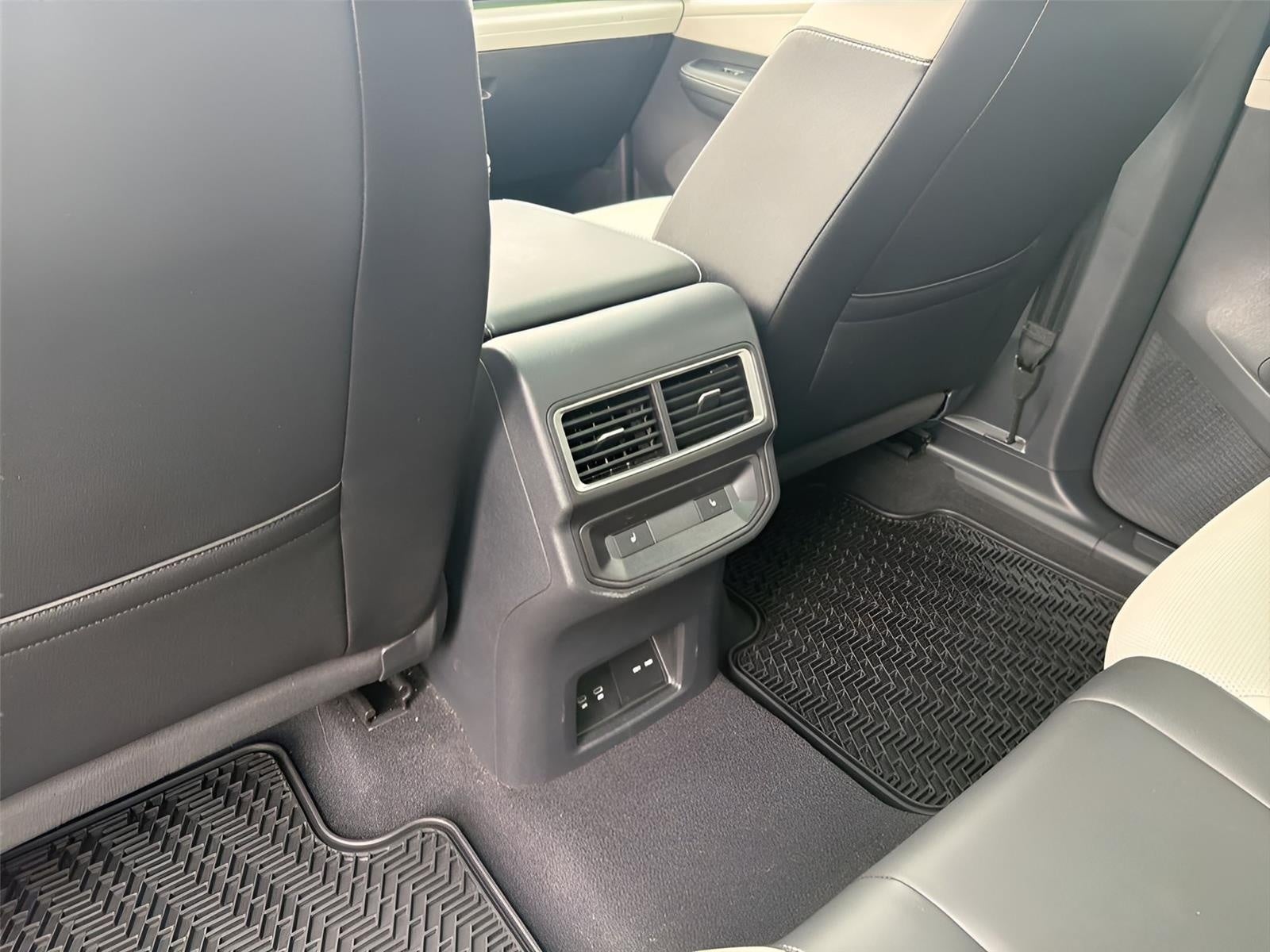 2025 Volkswagen Atlas Cross Sport 2.0T SEL Premium R-Line 4MOTION
