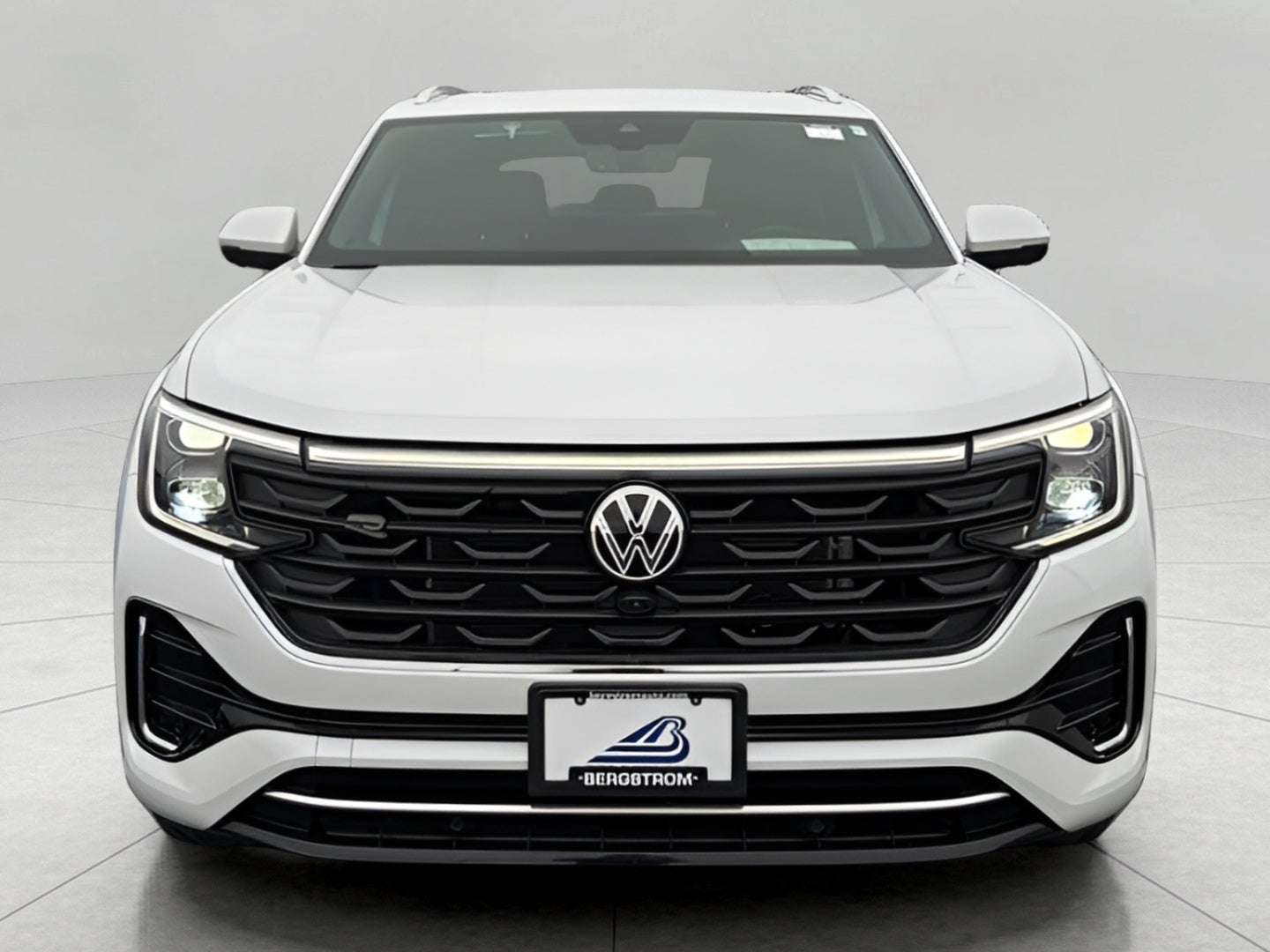 2025 Volkswagen Atlas Cross Sport 2.0T SEL Premium R-Line 4MOTION