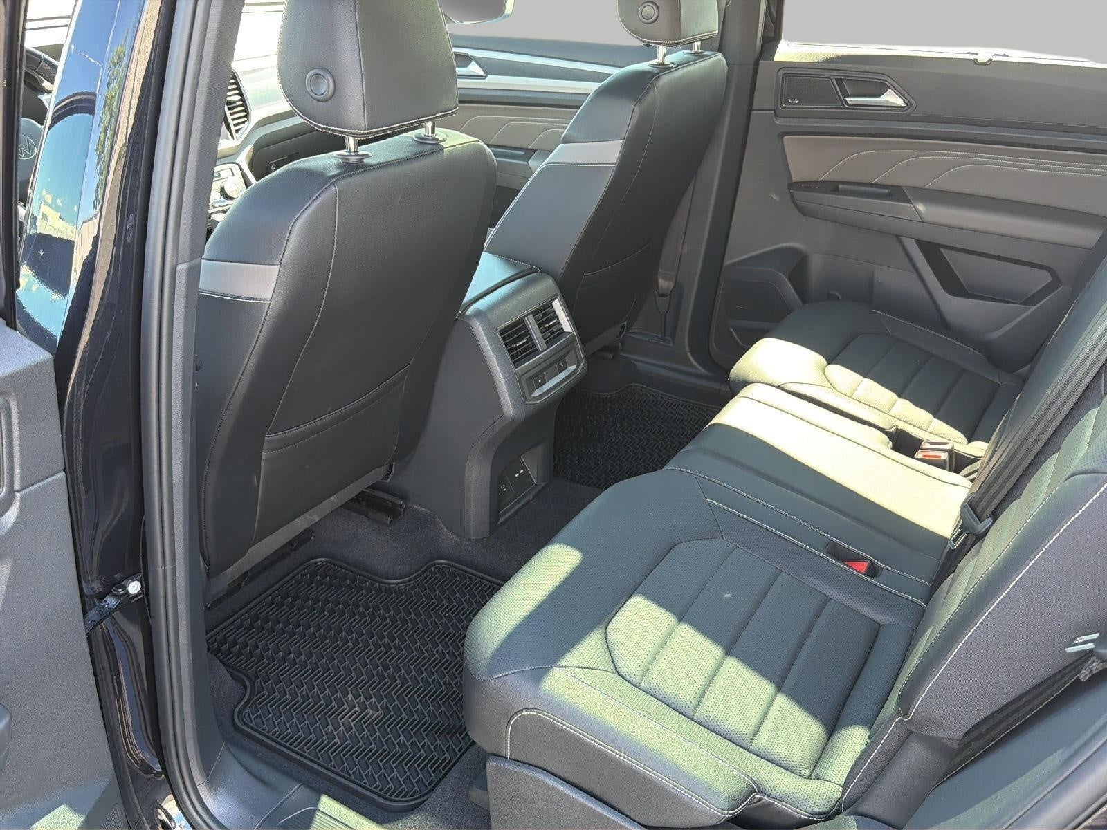 2023 Volkswagen Atlas Cross Sport 3.6L V6 SEL Premium R-Line 4MOTION