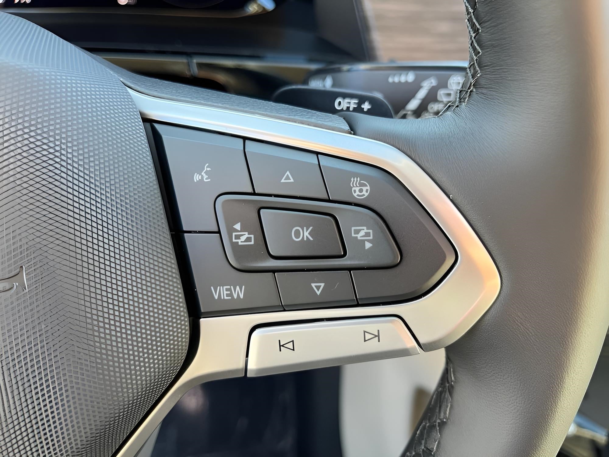 2026 Volkswagen Atlas 2.0T SEL Premium R-Line 4MOTION