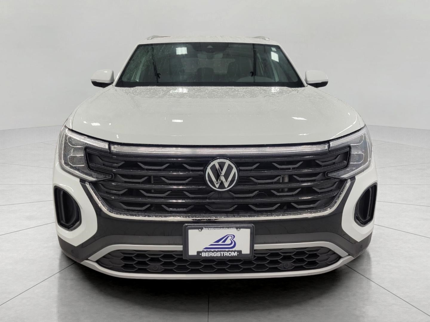 2025 Volkswagen Atlas Cross Sport 2.0T SE w/Technology 4MOTION