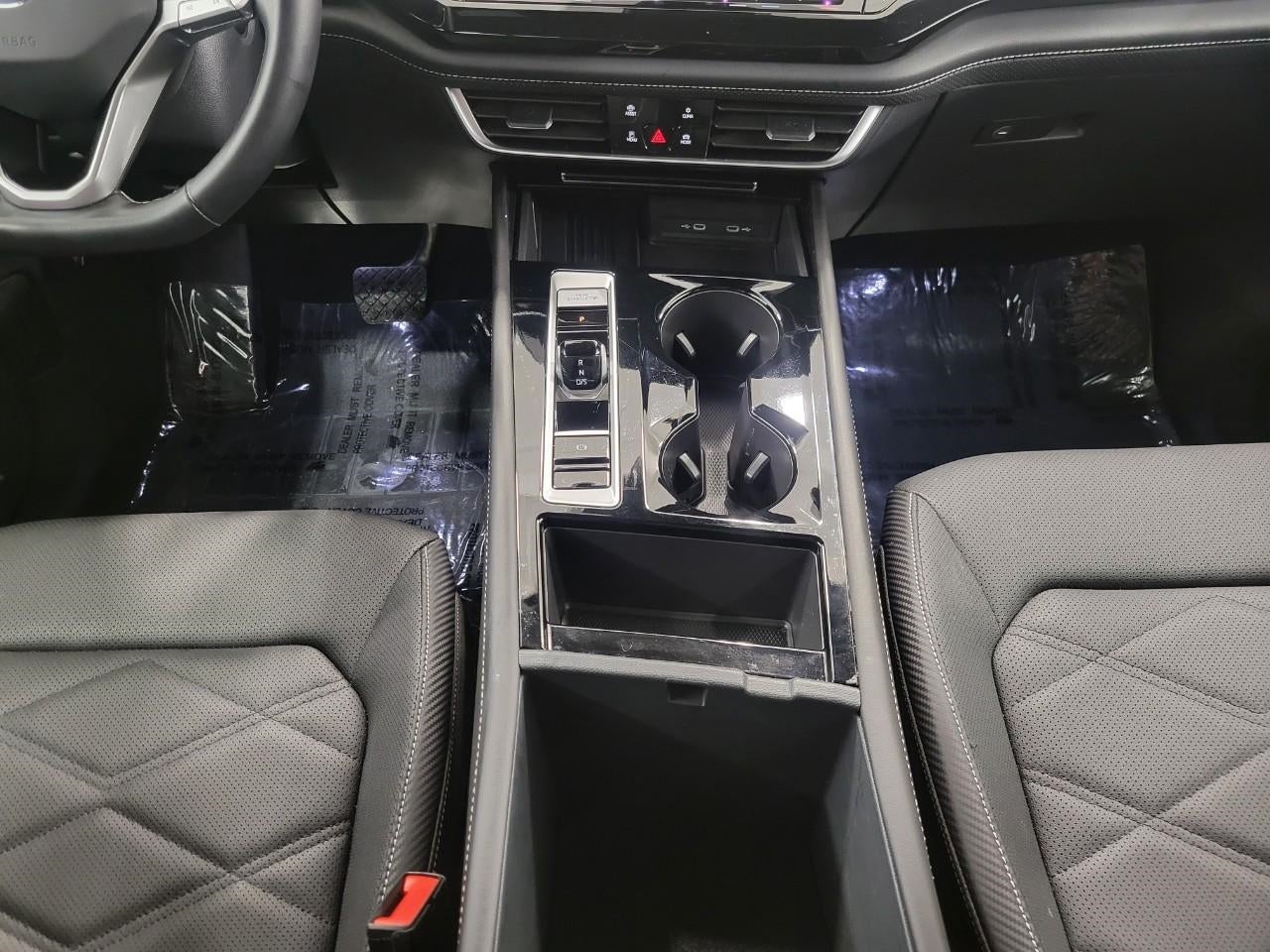 2025 Volkswagen Atlas Cross Sport 2.0T SE w/Technology 4MOTION