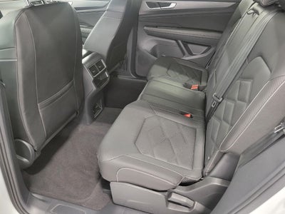 2025 Volkswagen Atlas Cross Sport 2.0T SE w/Technology 4MOTION