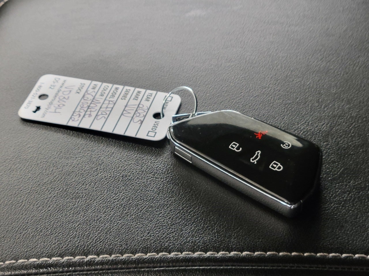 2025 Volkswagen Atlas Cross Sport 2.0T SE w/Technology 4MOTION