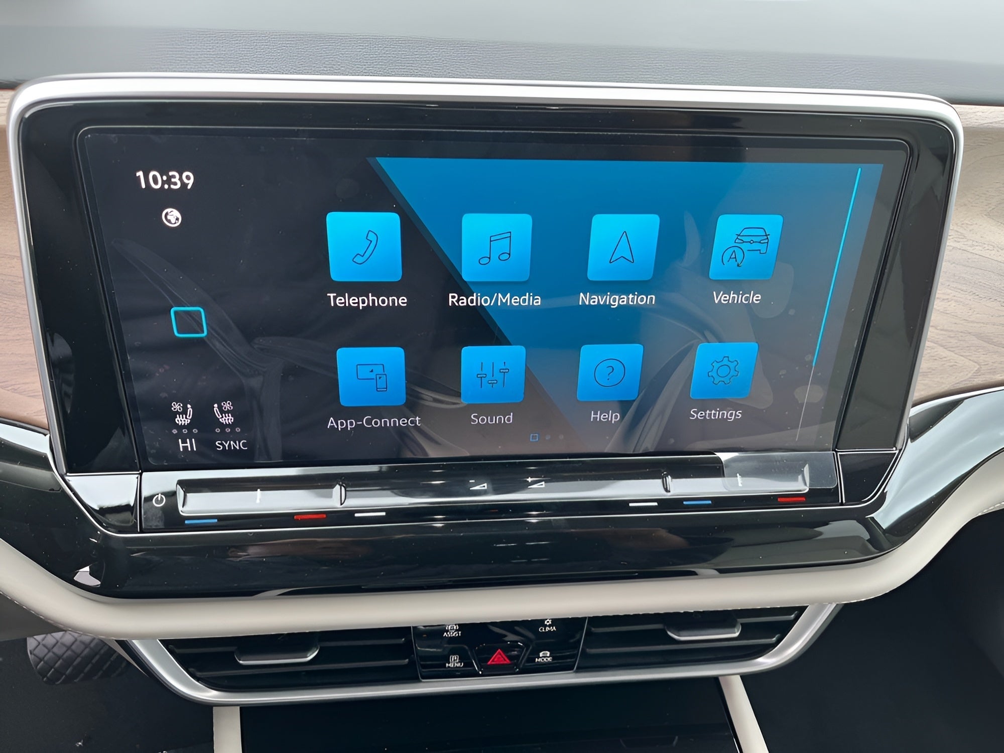 2026 Volkswagen Atlas 2.0T SE w/Technology 4MOTION