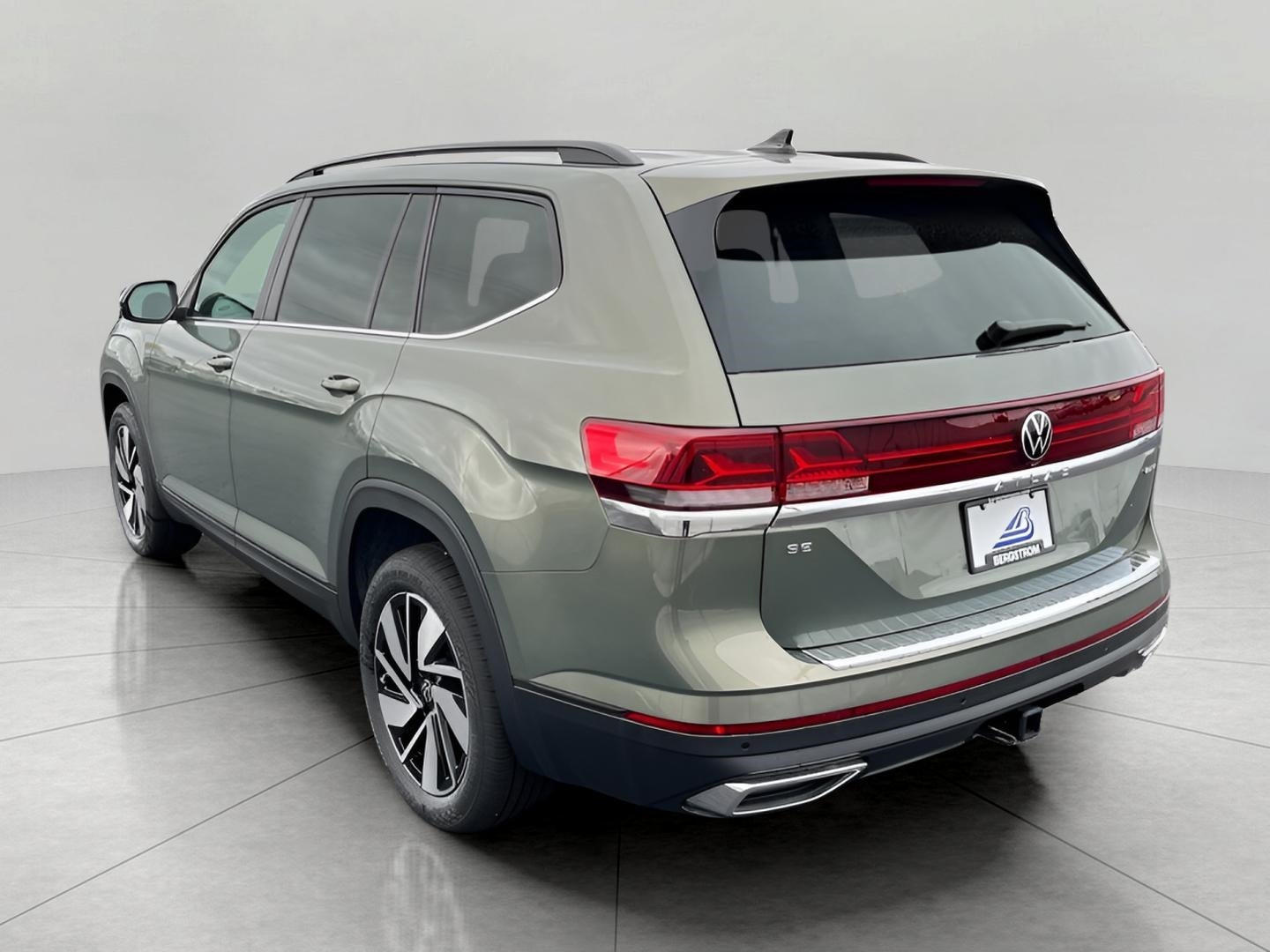 2026 Volkswagen Atlas 2.0T SE w/Technology 4MOTION