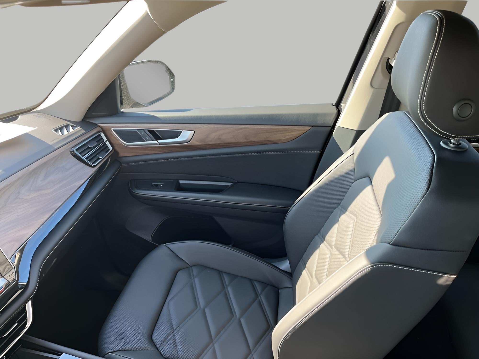 2026 Volkswagen Atlas 2.0T SE w/Technology 4MOTION