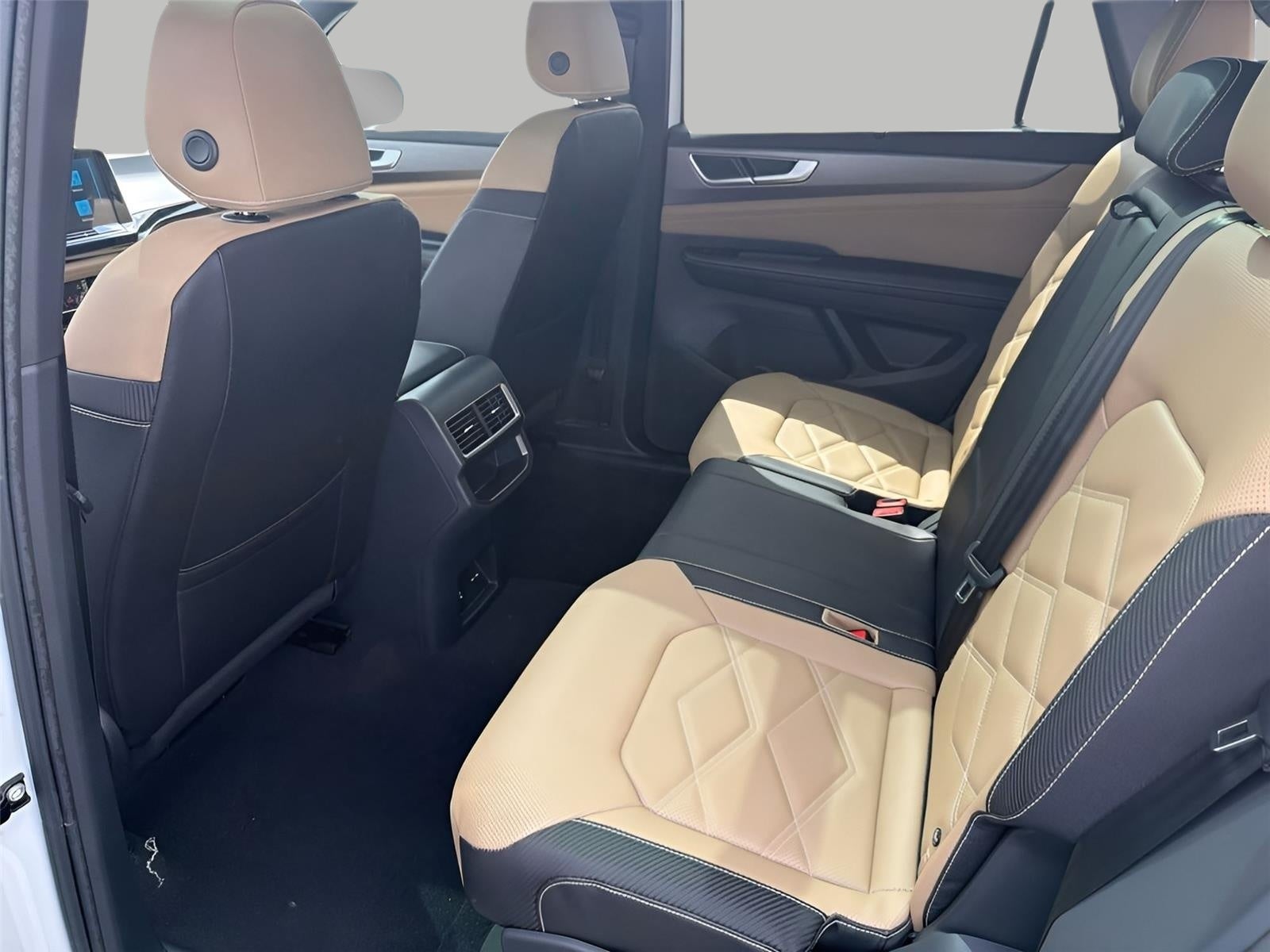2026 Volkswagen Atlas Cross Sport 2.0T SE w/Technology 4MOTION