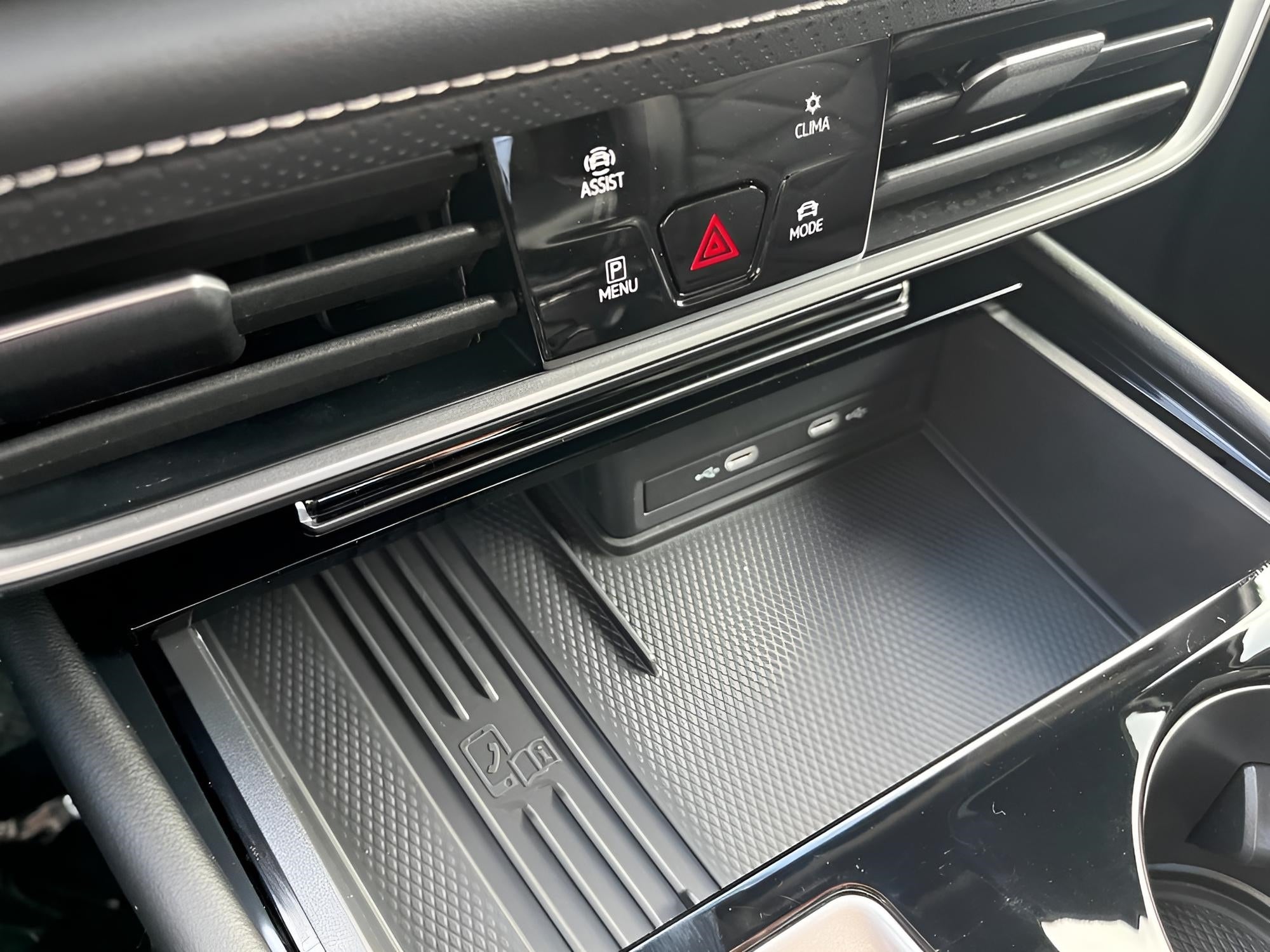 2026 Volkswagen Atlas Cross Sport 2.0T SE w/Technology 4MOTION