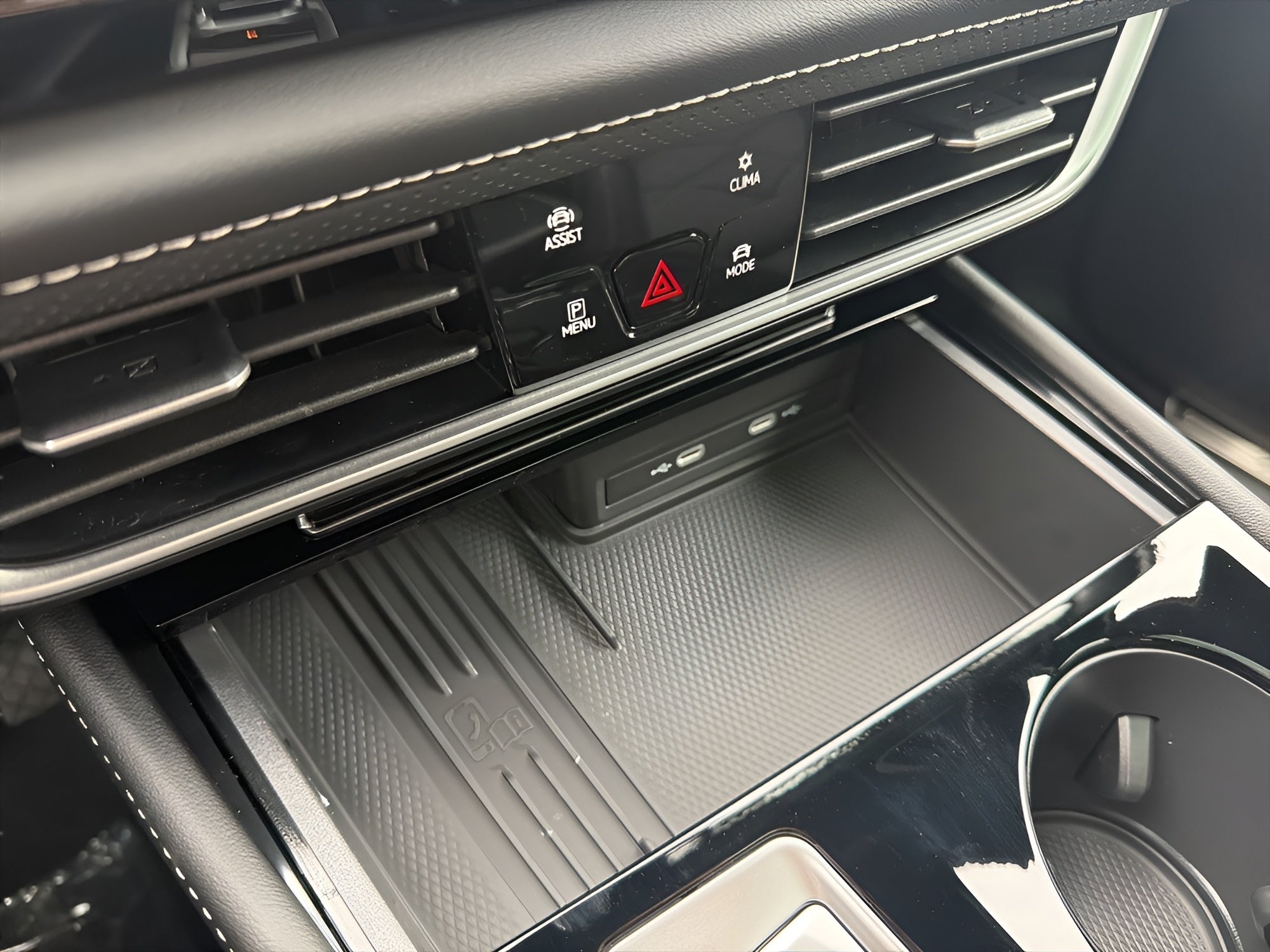 2026 Volkswagen Atlas Cross Sport 2.0T SE w/Technology 4MOTION