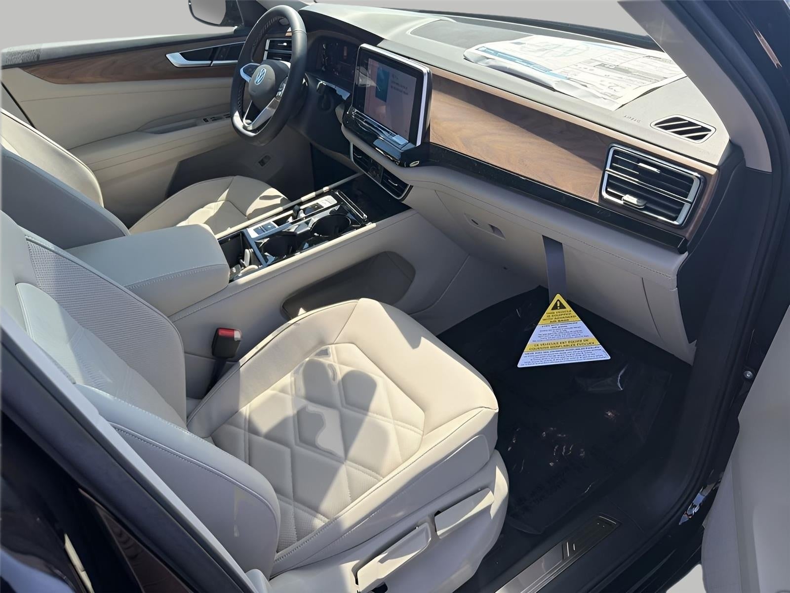 2026 Volkswagen Atlas 2.0T SE w/Technology 4MOTION