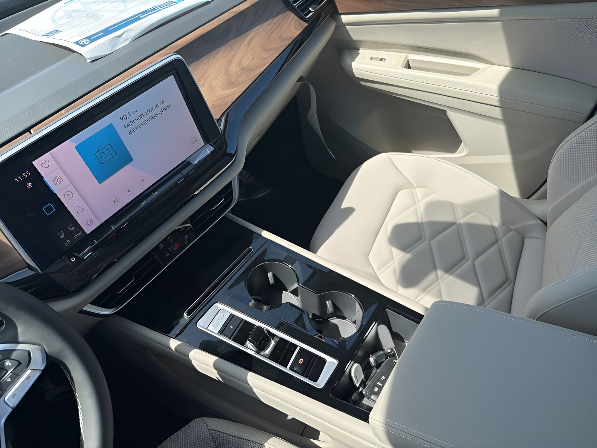 2026 Volkswagen Atlas 2.0T SE w/Technology 4MOTION
