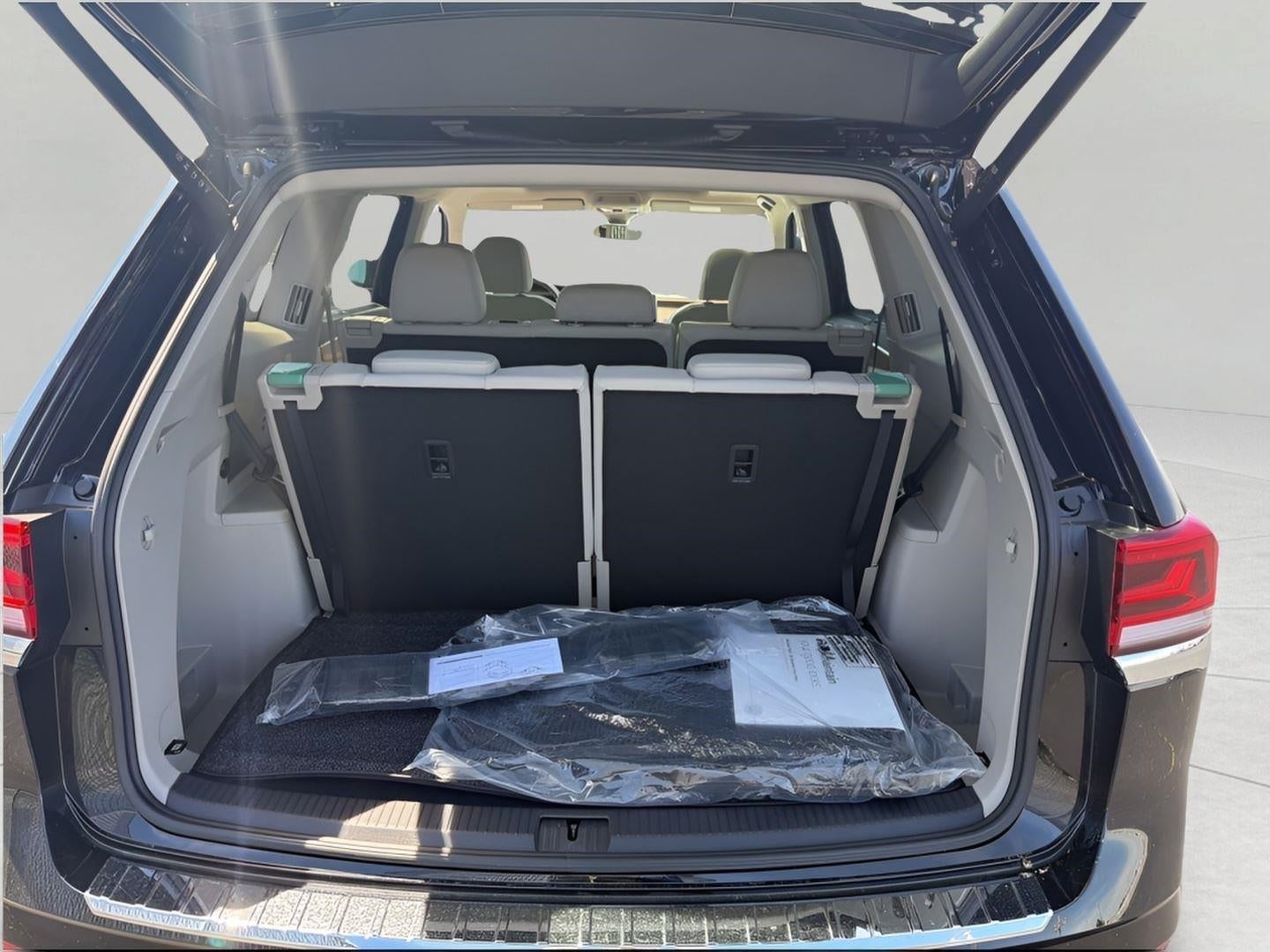 2026 Volkswagen Atlas 2.0T SE w/Technology 4MOTION