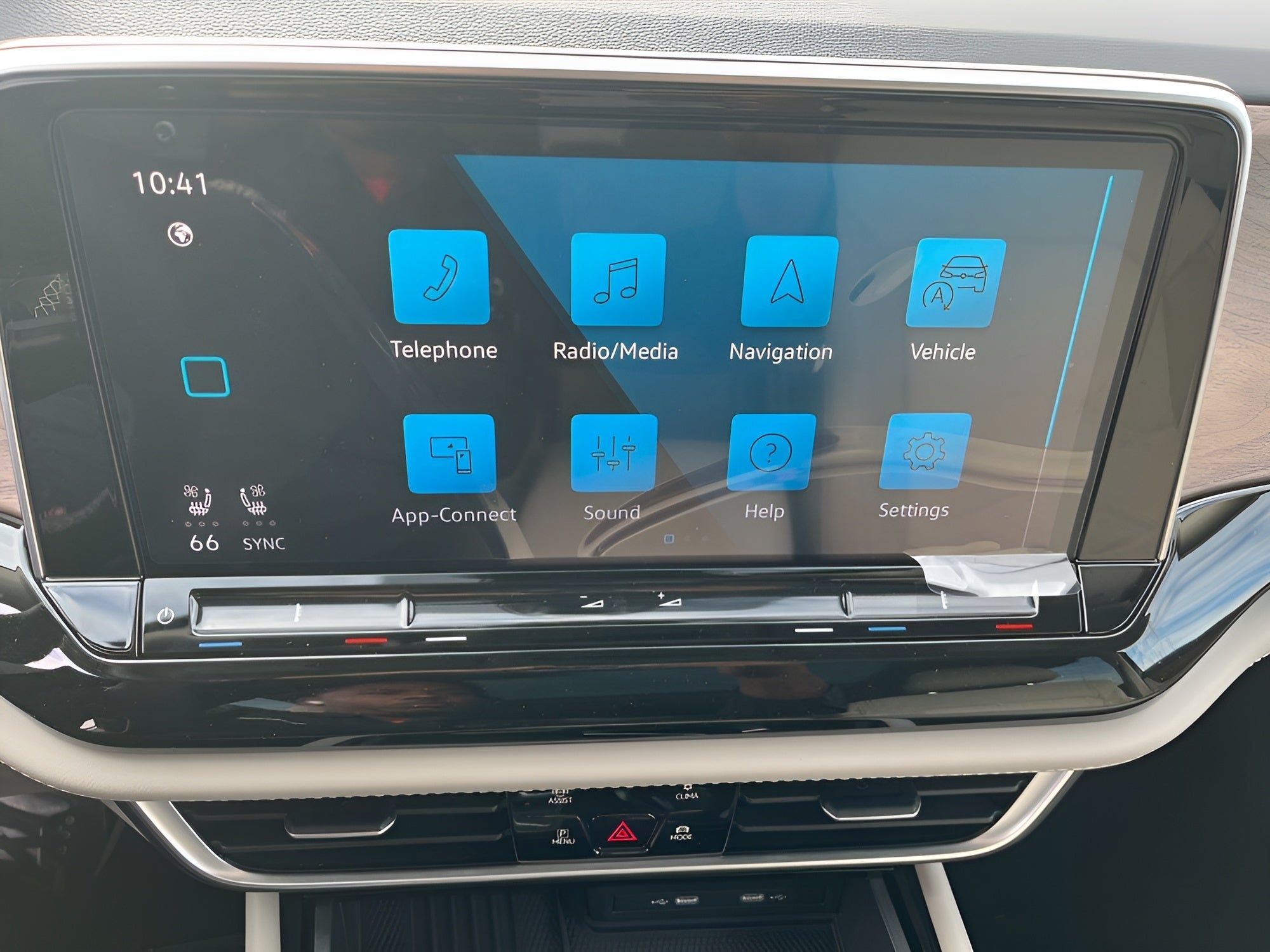 2026 Volkswagen Atlas 2.0T SE w/Technology 4MOTION