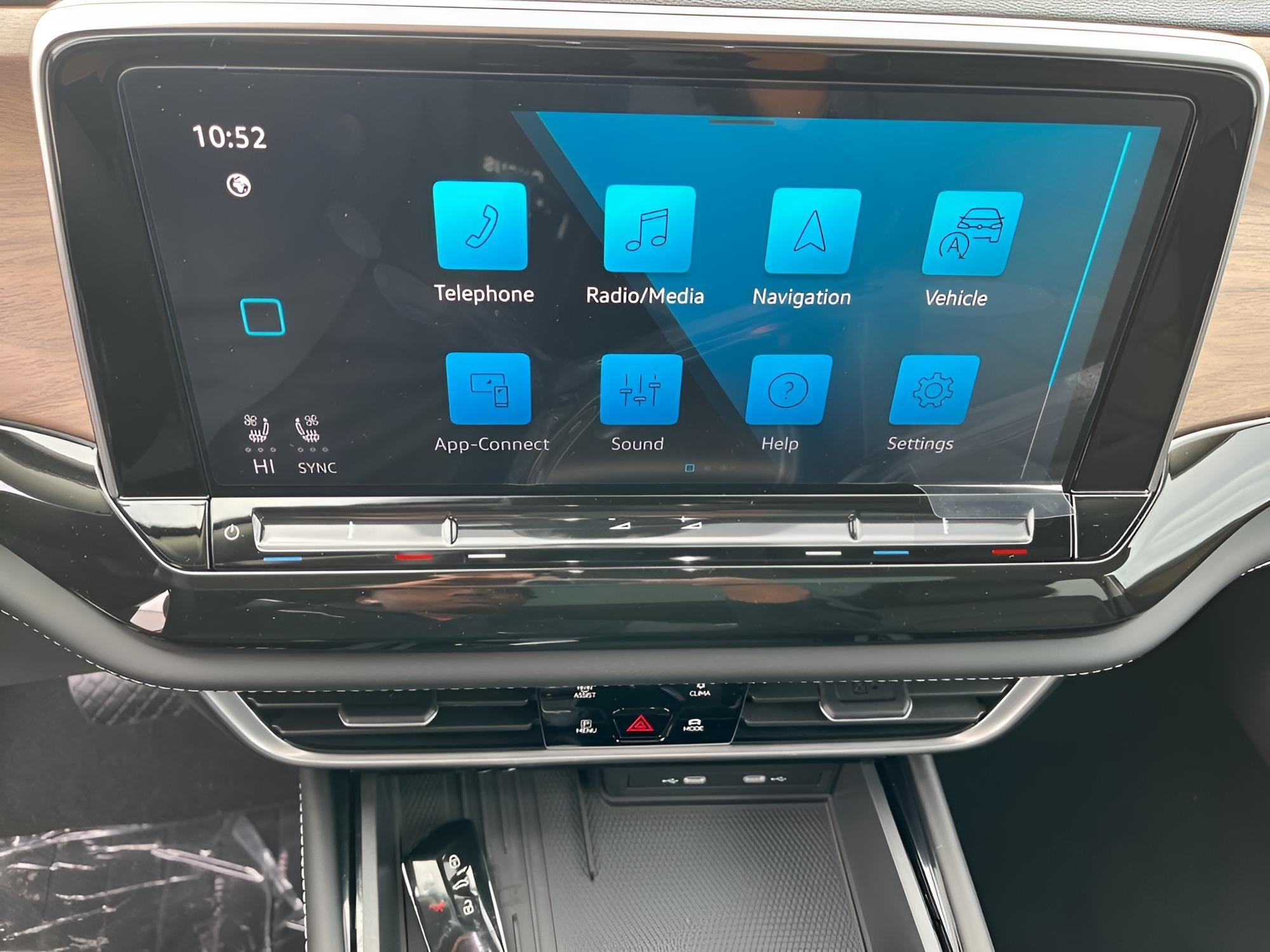 2026 Volkswagen Atlas 2.0T SE w/Technology 4MOTION