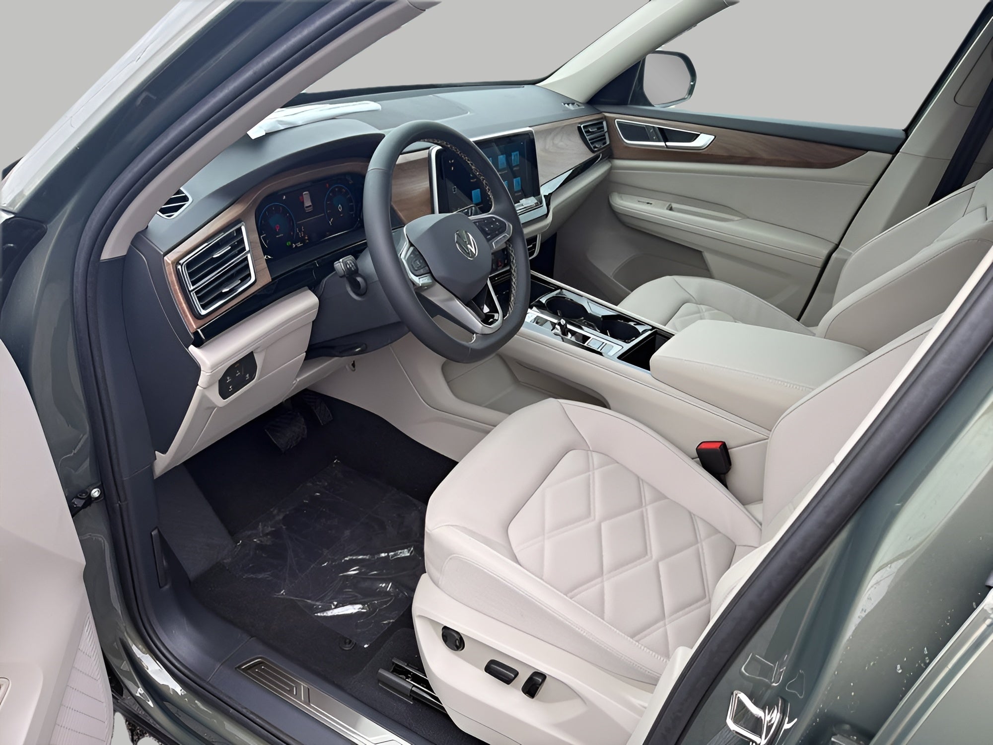 2026 Volkswagen Atlas 2.0T SE w/Technology 4MOTION