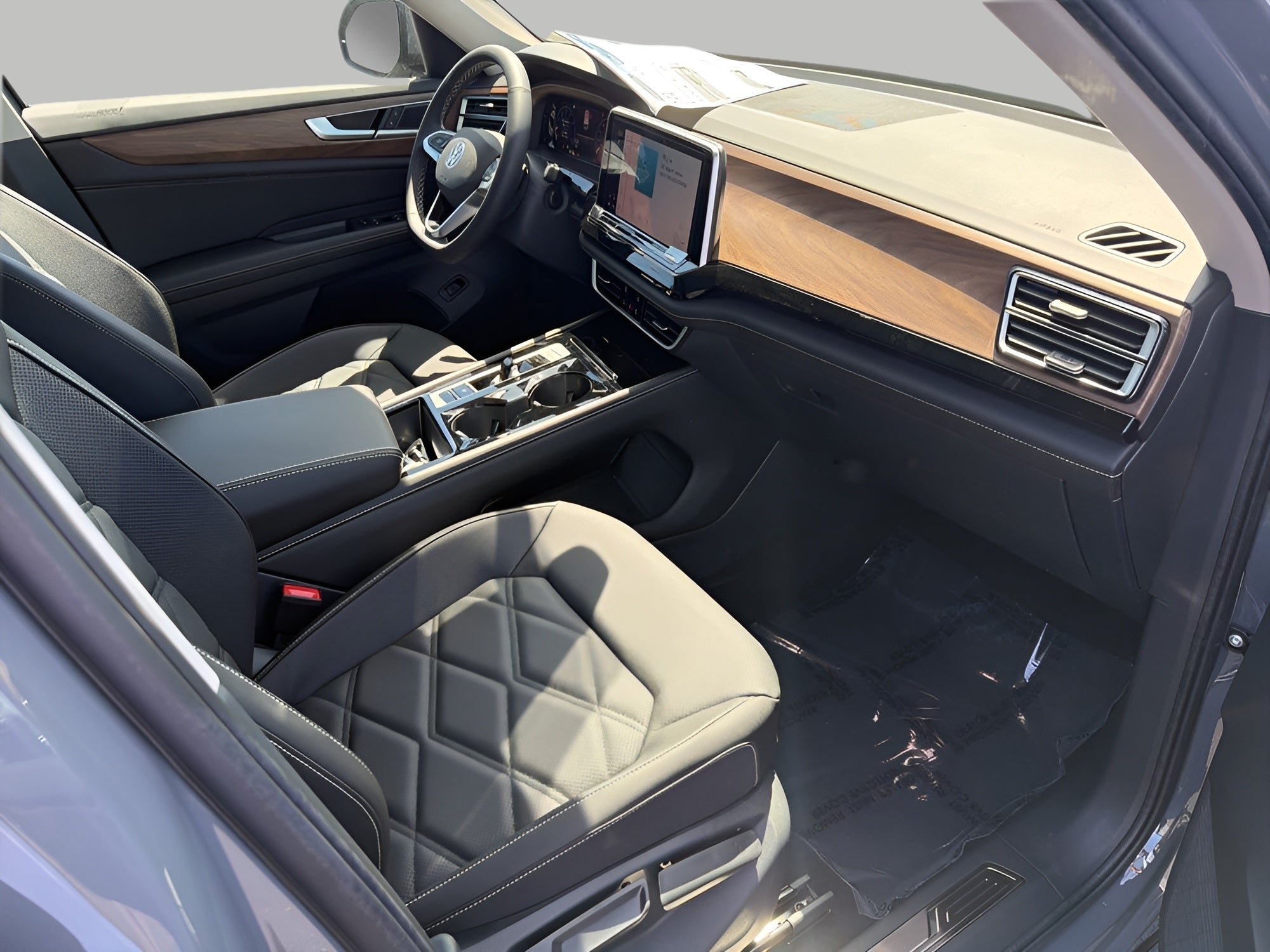 2026 Volkswagen Atlas 2.0T SE w/Technology 4MOTION