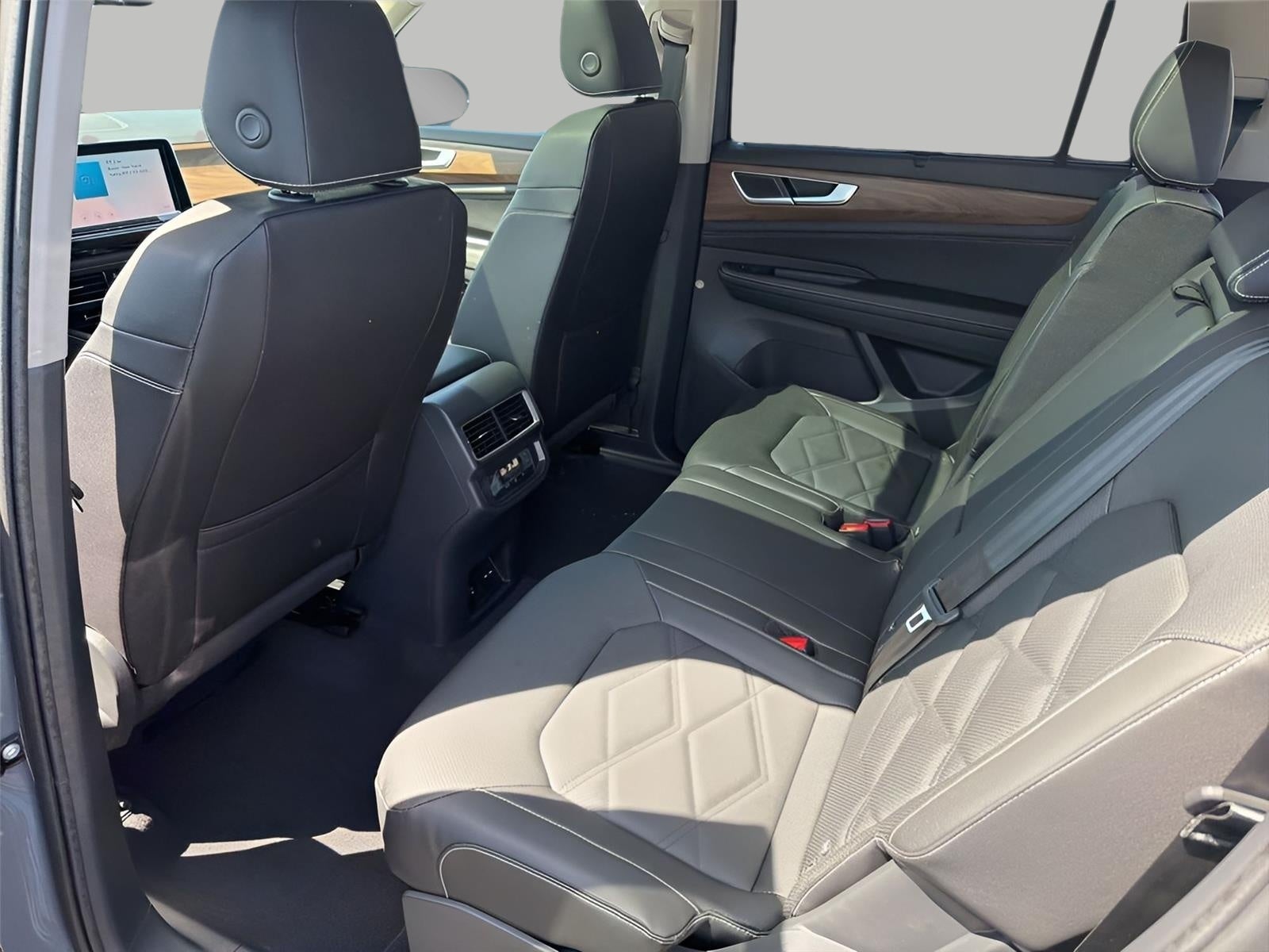 2026 Volkswagen Atlas 2.0T SE w/Technology 4MOTION