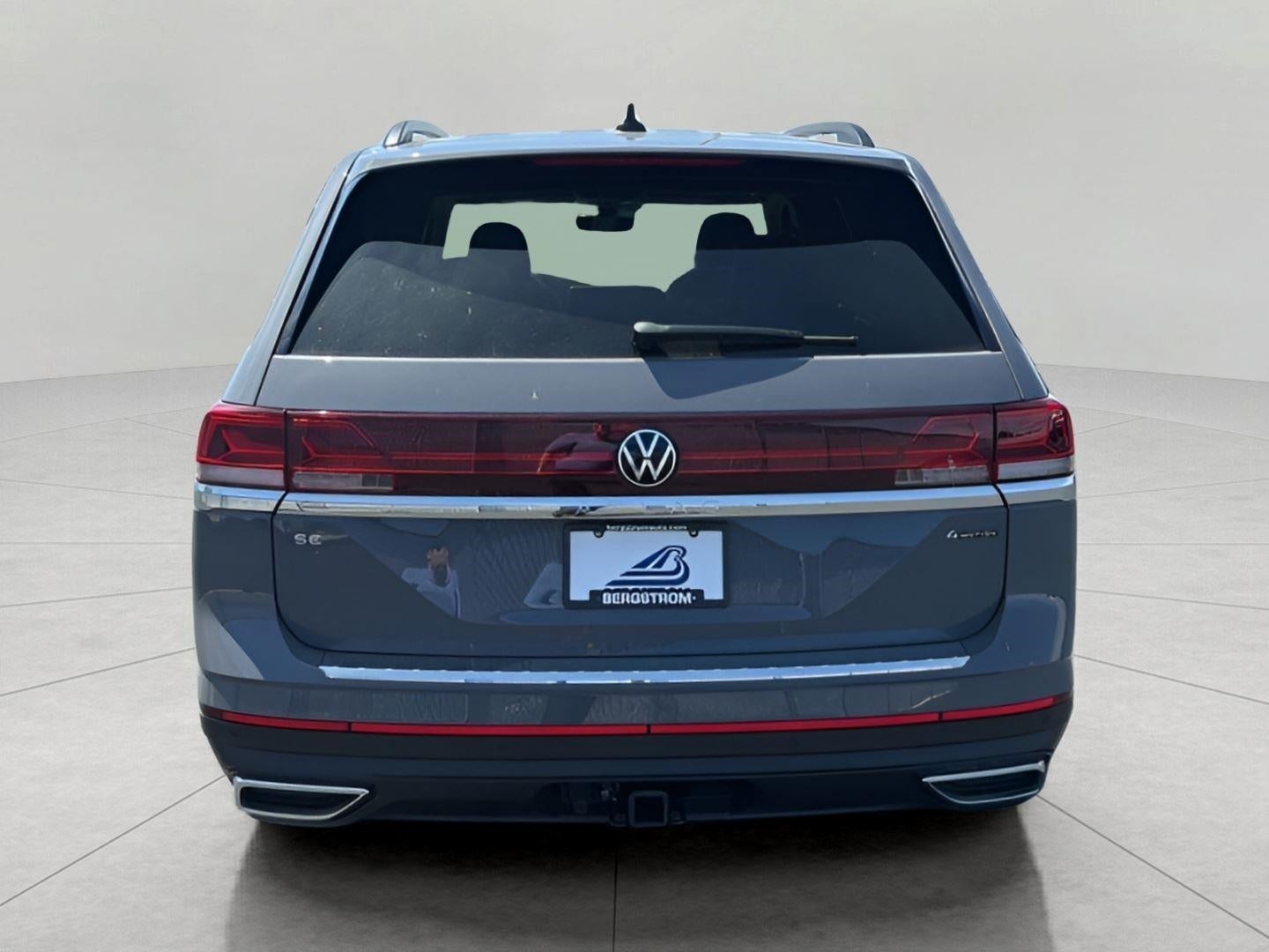 2026 Volkswagen Atlas 2.0T SE w/Technology 4MOTION