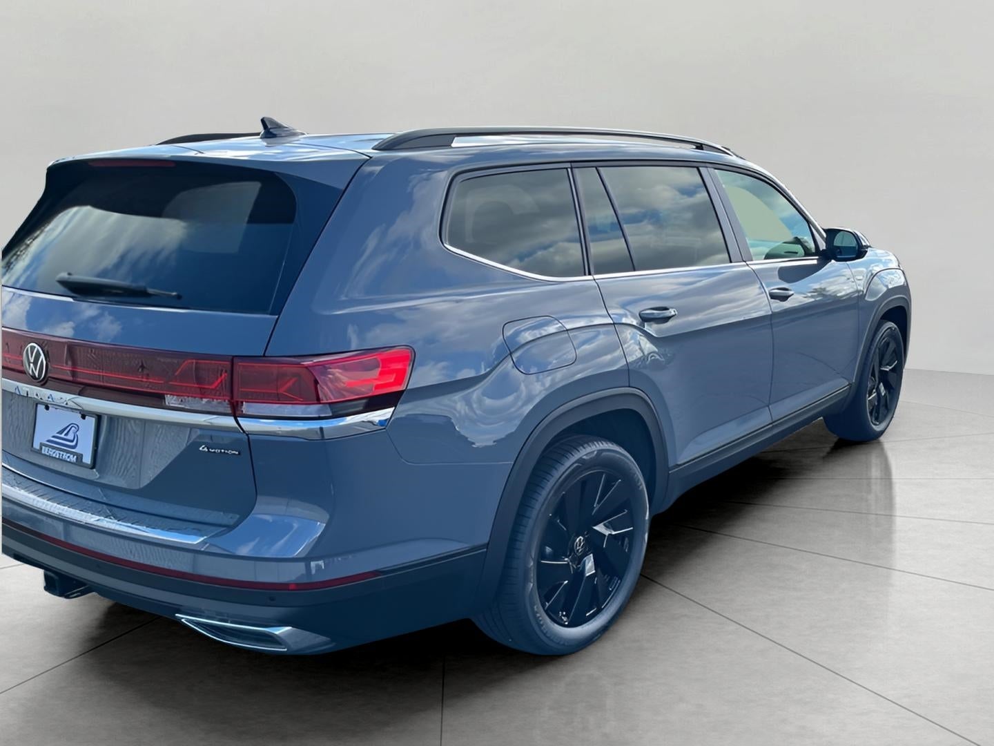 2026 Volkswagen Atlas 2.0T SE w/Technology 4MOTION