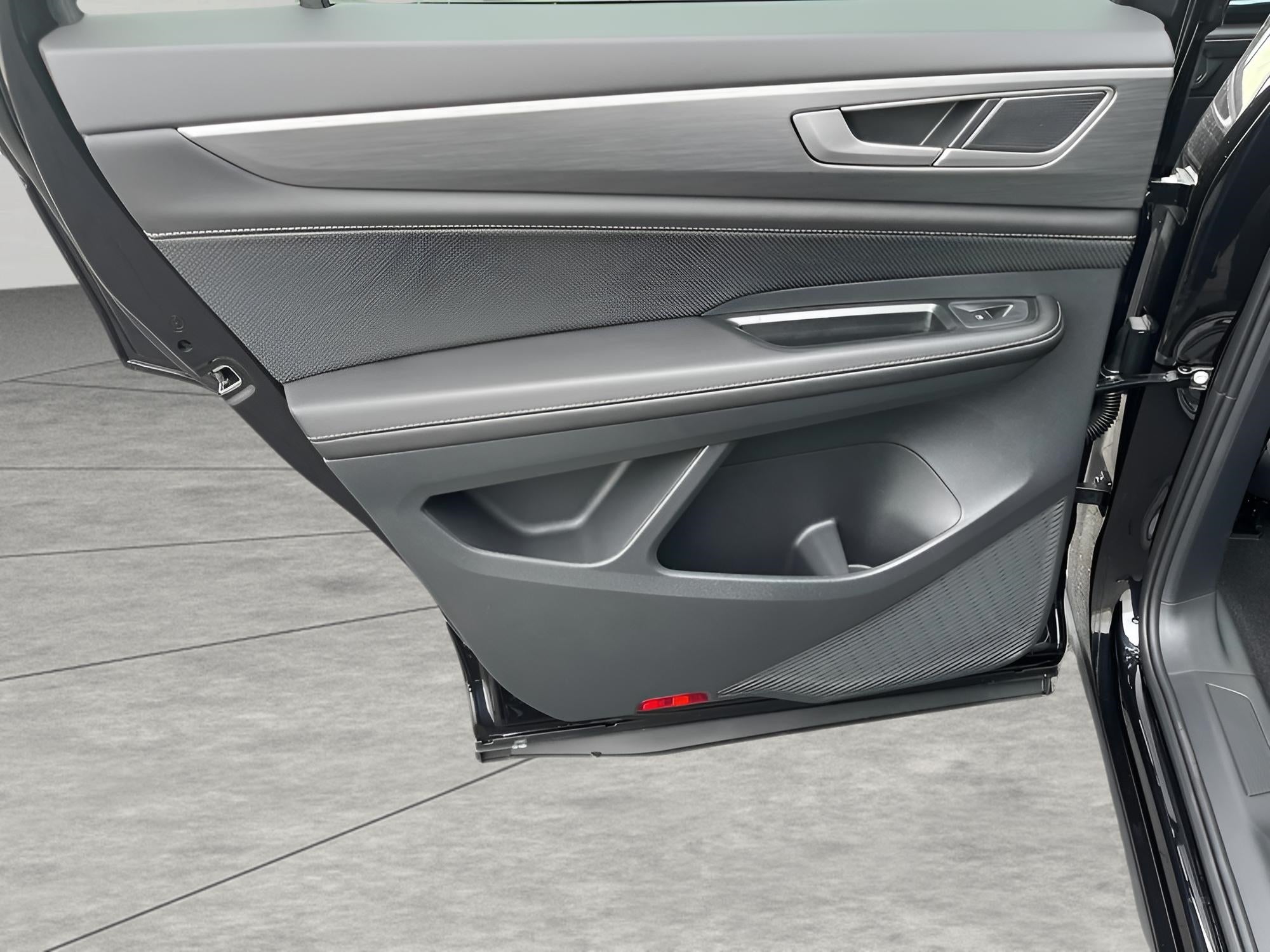 2026 Volkswagen Atlas Cross Sport 2.0T SE 4MOTION