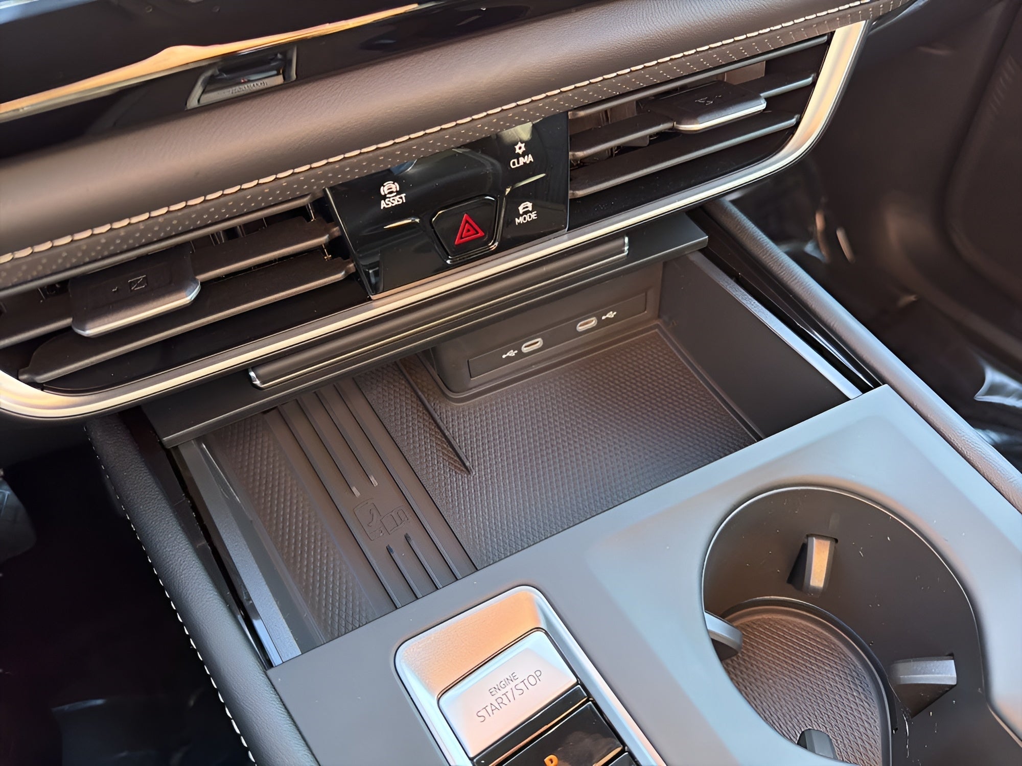 2026 Volkswagen Atlas Cross Sport 2.0T SE 4MOTION