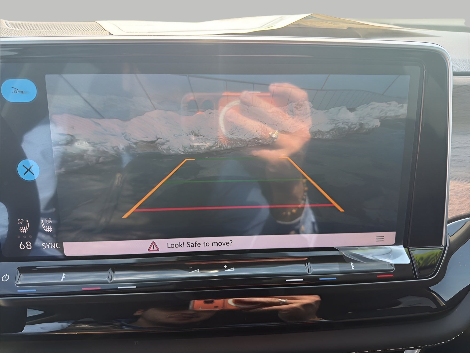 2025 Volkswagen Atlas 2.0T SE 4MOTION