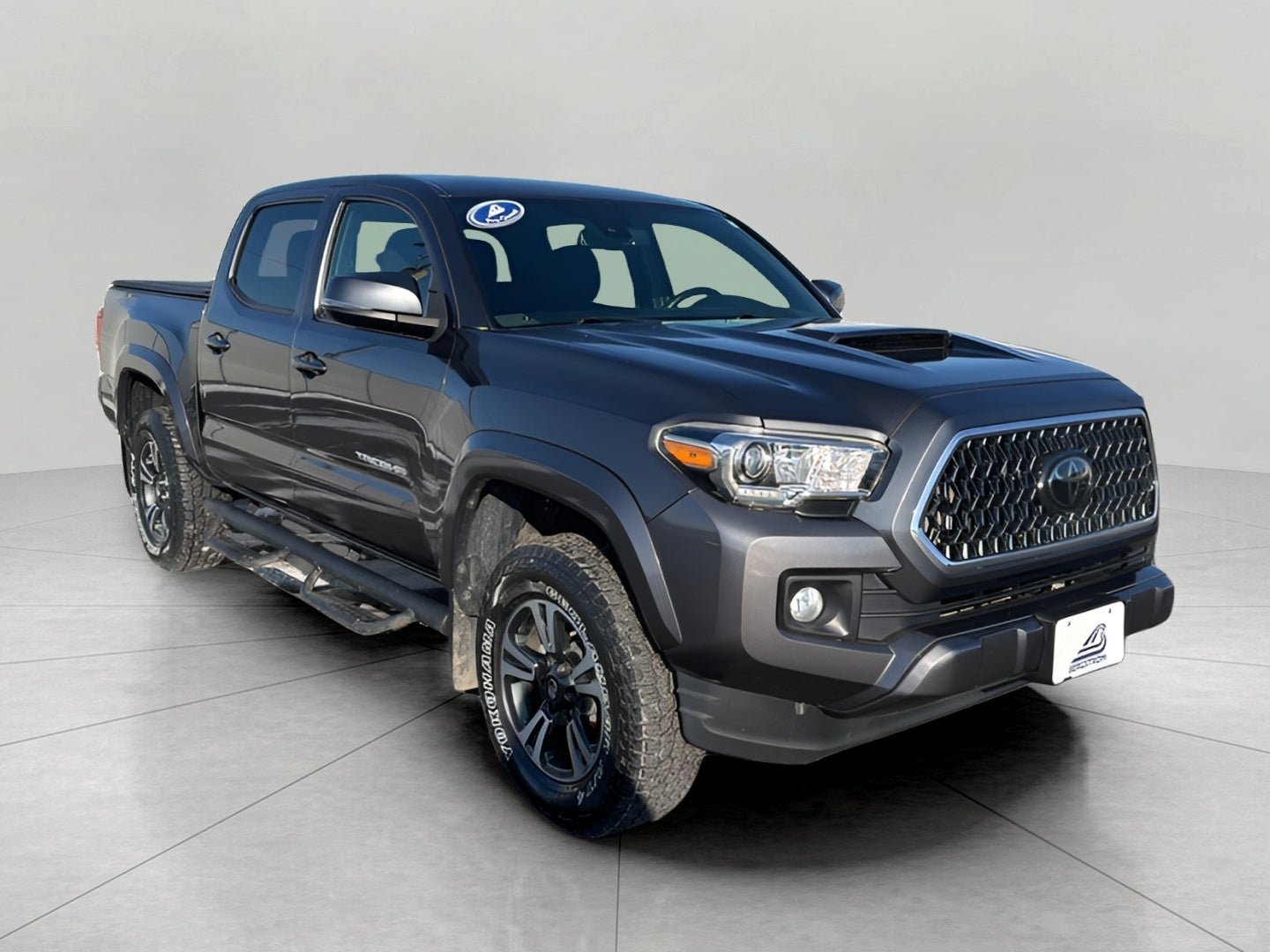 2018 Toyota TACOMA TRD Sport Double Cab 5' Bed V6 4x4 AT