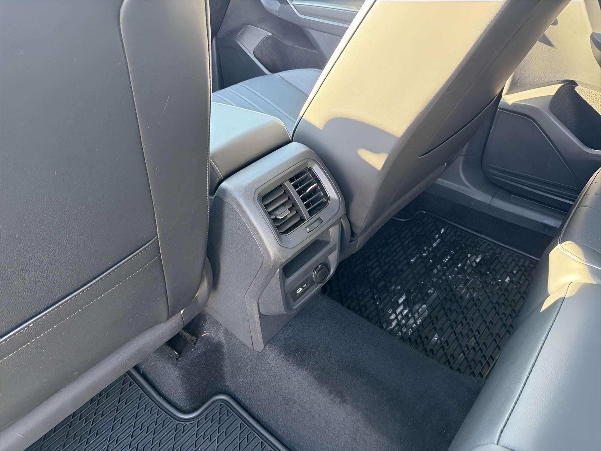 2023 Volkswagen Tiguan 2.0T SE 4MOTION