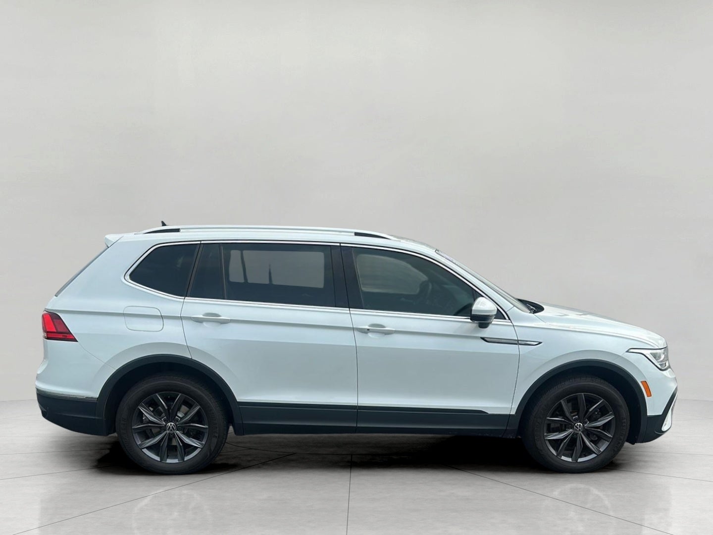 2023 Volkswagen Tiguan 2.0T SE 4MOTION