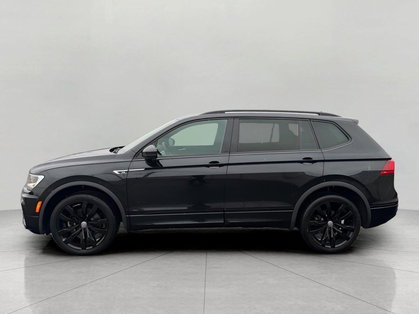 2021 Volkswagen Tiguan 2.0T SE R-Line Black 4MOTION