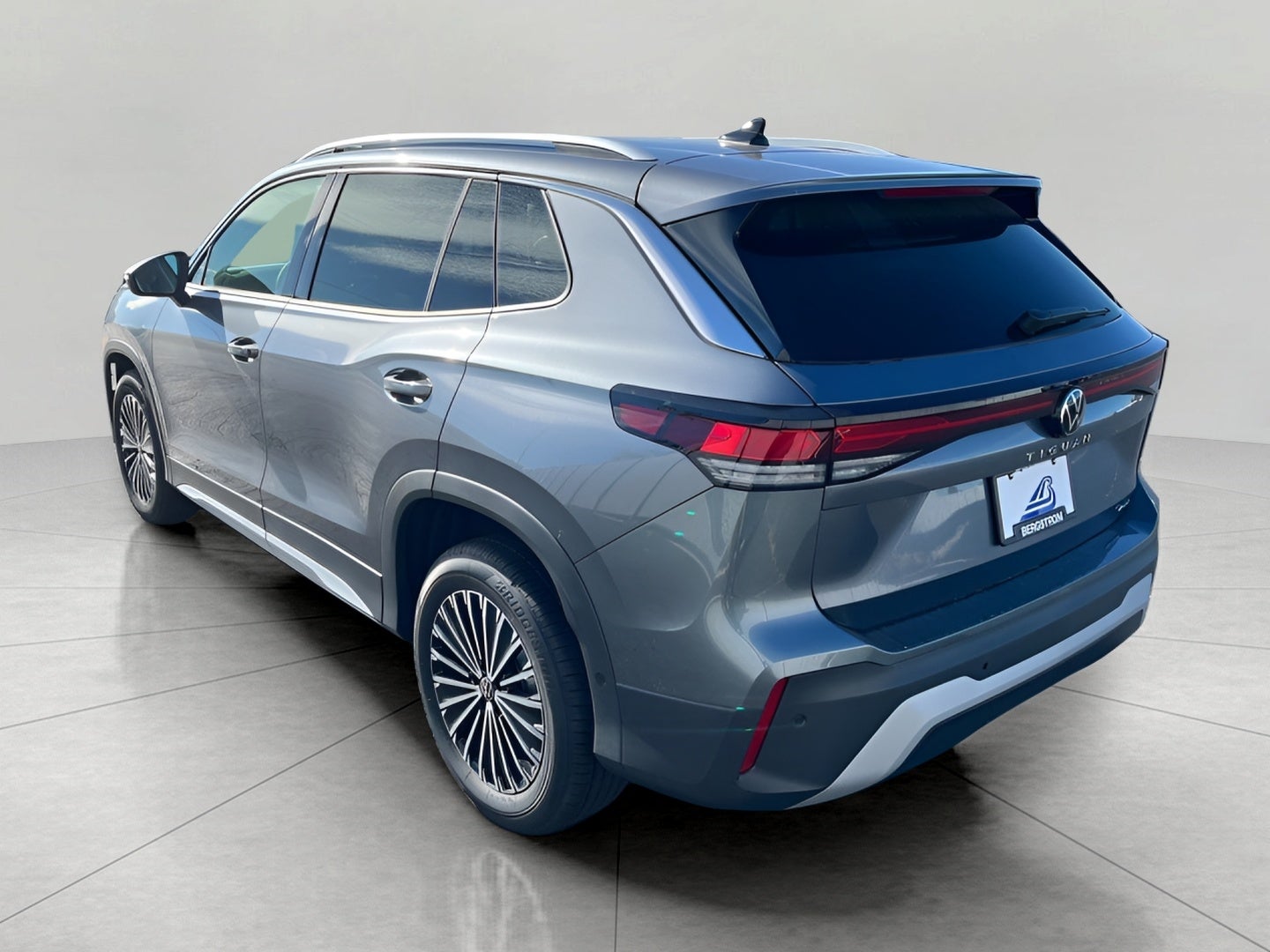 2025 Volkswagen Tiguan 2.0T S 4MOTION