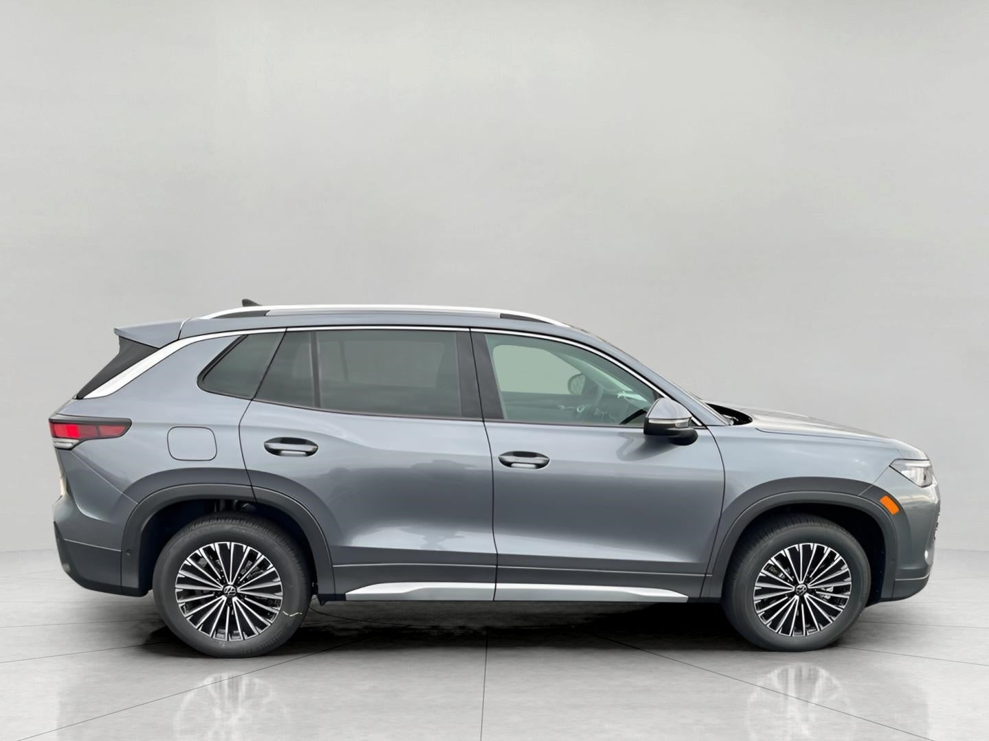 2025 Volkswagen Tiguan 2.0T S 4MOTION