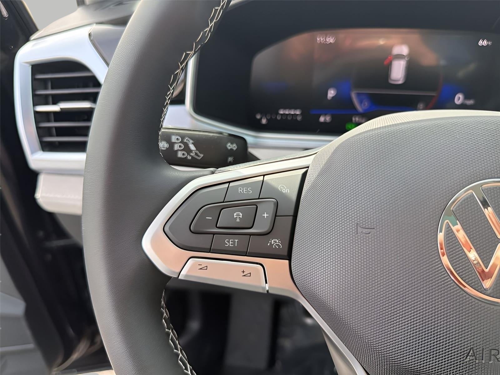 2026 Volkswagen Taos SE FWD