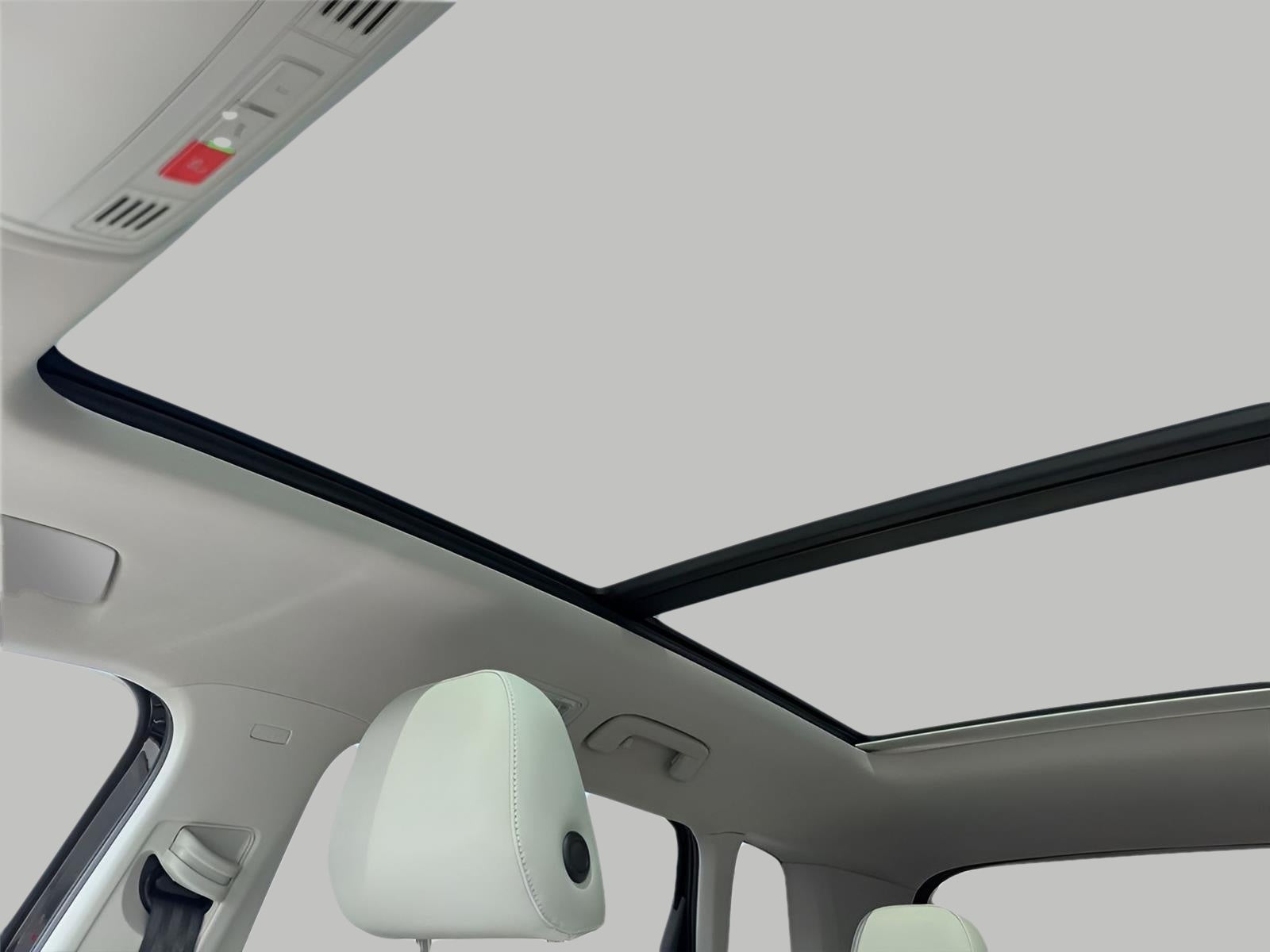 2026 Volkswagen Taos SE FWD