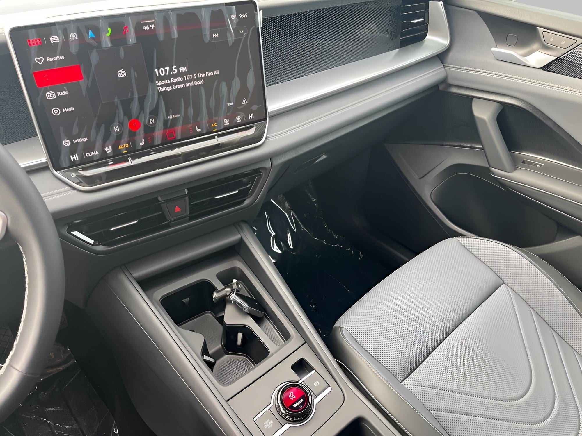 2025 Volkswagen Tiguan 2.0T SE 4MOTION