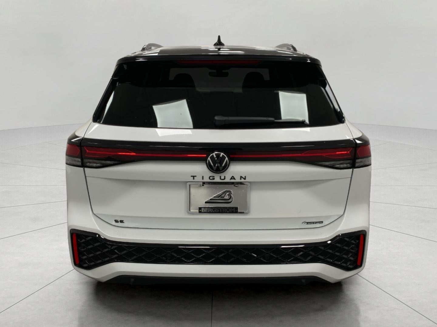 2026 Volkswagen Tiguan SE R-Line Black 4MOTION