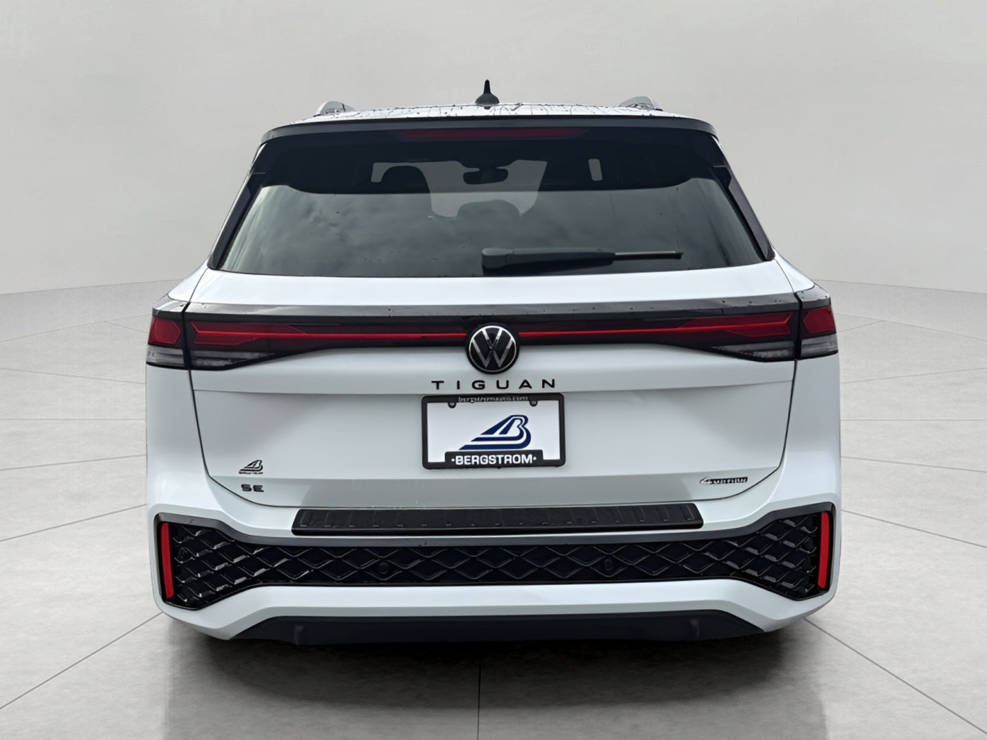2026 Volkswagen Tiguan SE R-Line Black 4MOTION