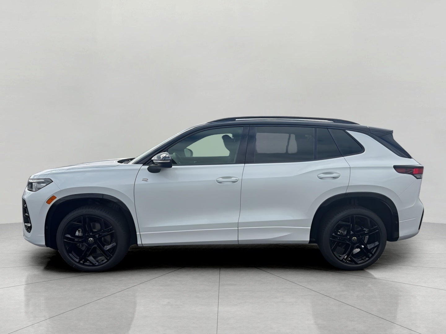 2026 Volkswagen Tiguan SE R-Line Black 4MOTION